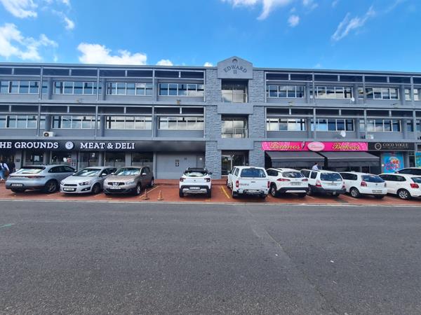 160  m² Commercial space