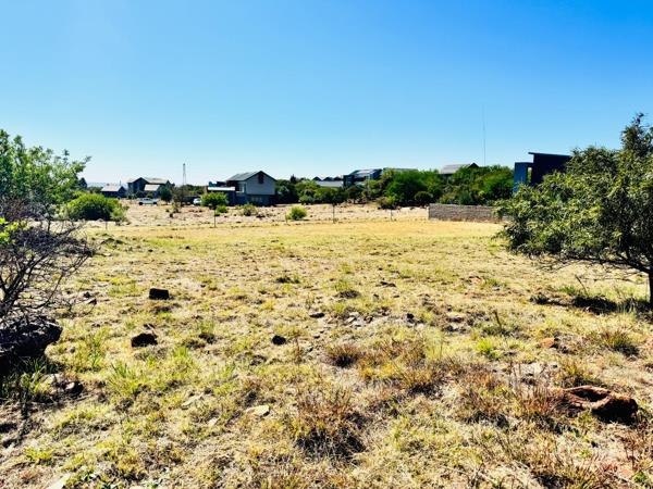 1 057 m² Land