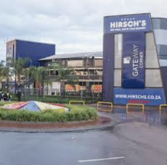 1 120 m² Retail Space