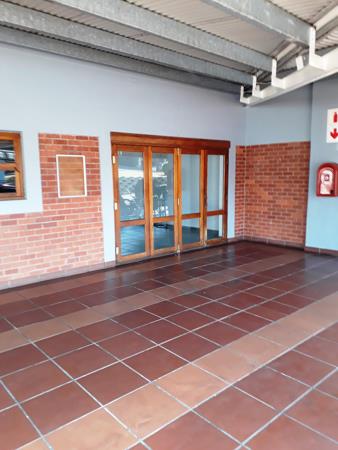 55  m² Retail Space