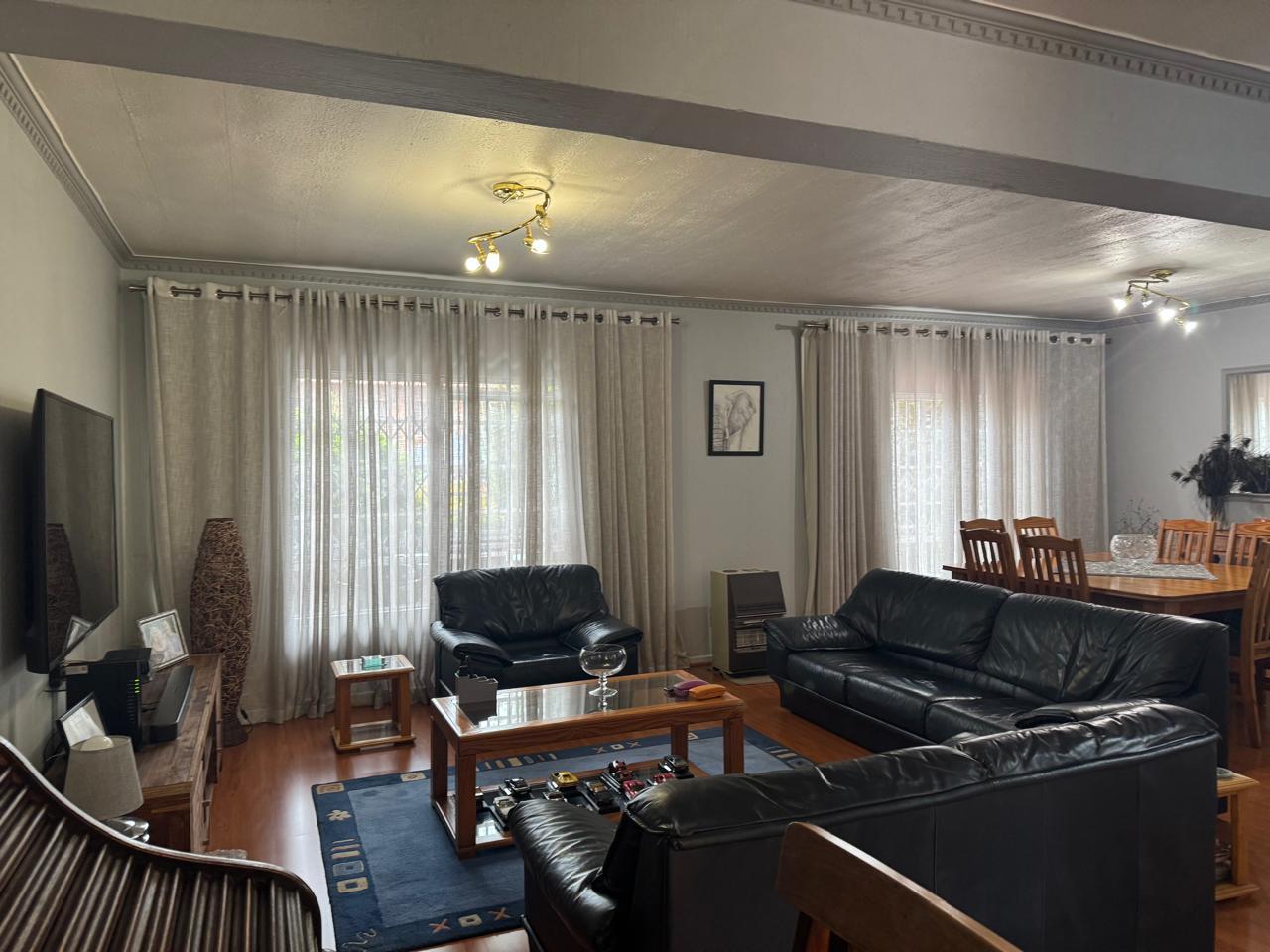 Apartment in New Redruth - View 4