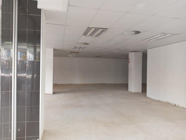 200  m² Retail Space