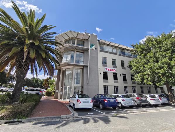 600  m² Commercial space