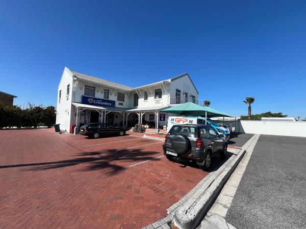 83  m² Commercial space