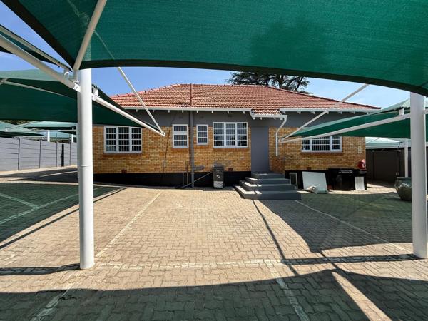 106  m² Commercial space