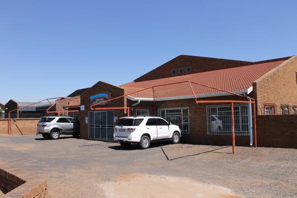 1 080  m² Commercial space