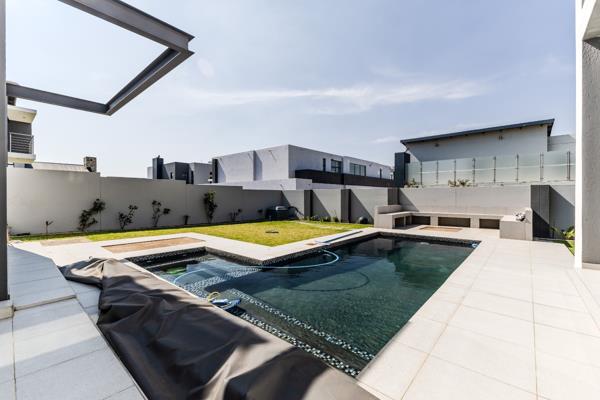 6 Bedroom House