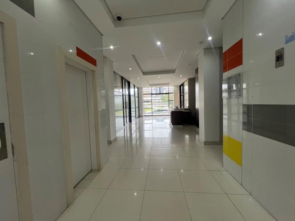 180  m² Office Space