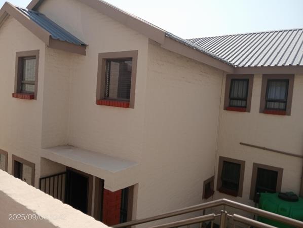 4 Bedroom Townhouse