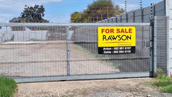 9 932 m² Land