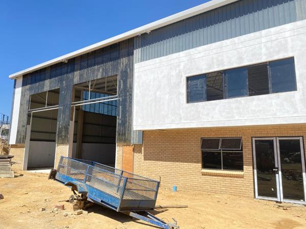 785  m² Commercial space