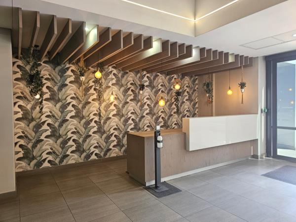 210  m² Commercial space