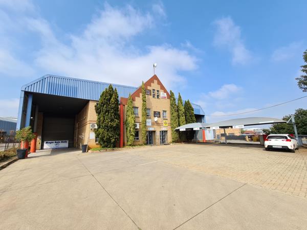 1 414  m² Industrial space