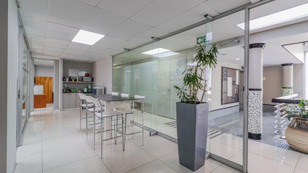 146  m² Commercial space