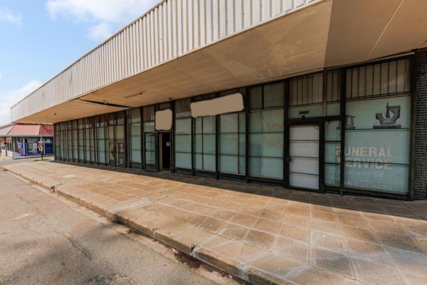 970  m² Commercial space