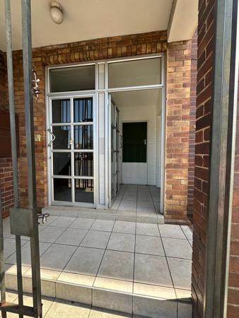 65 m² Commercial space