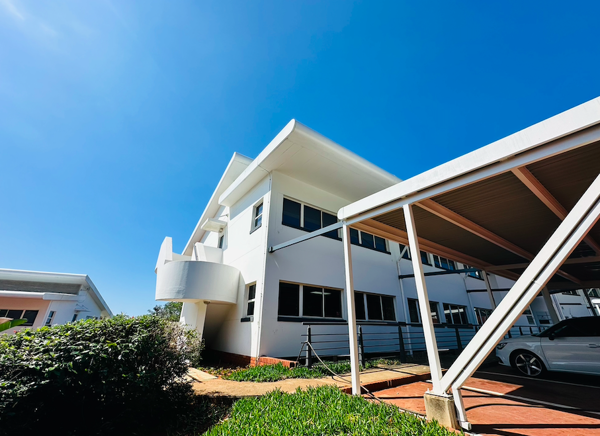 306 m² Commercial space