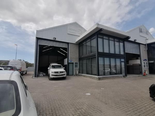 354  m² Industrial space