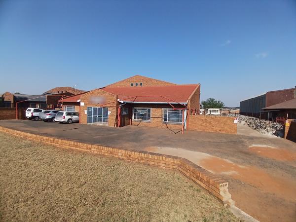 1 080 m² Industrial space
