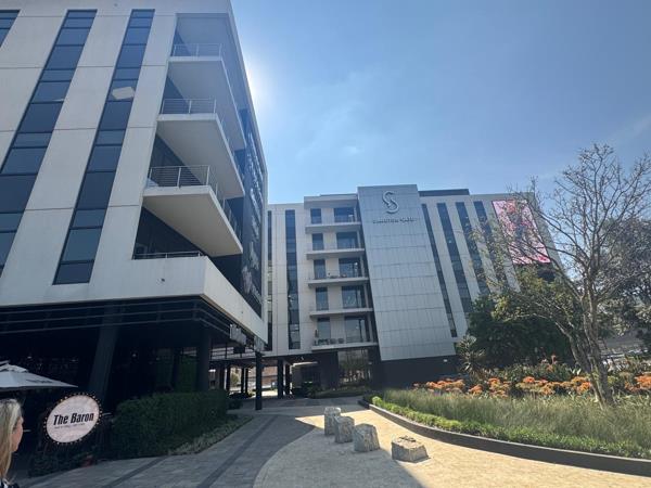 1 000  m² Commercial space