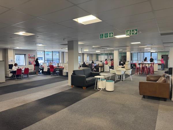 1 500  m² Commercial space