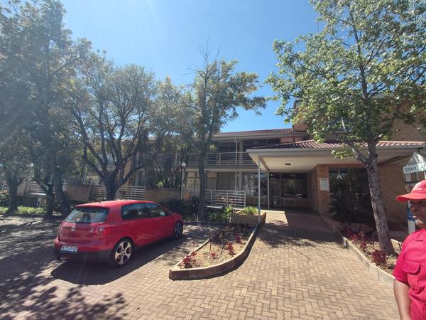 124  m² Commercial space