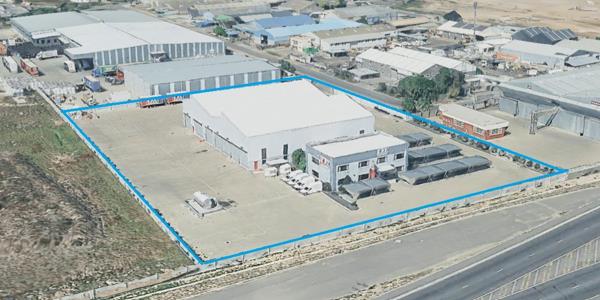2 350  m² Industrial space