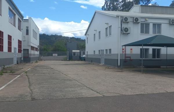 1 385  m² Industrial space