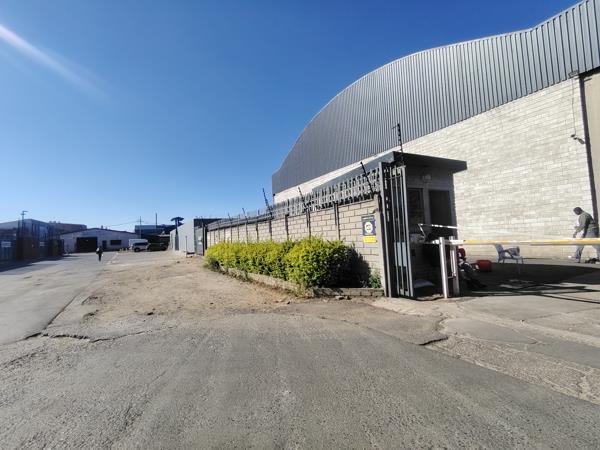490  m² Industrial space