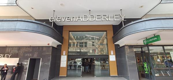 1 896  m² Office Space