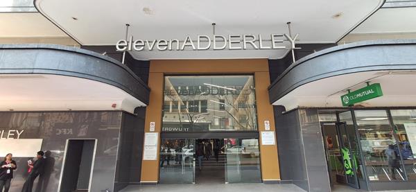 242  m² Office Space