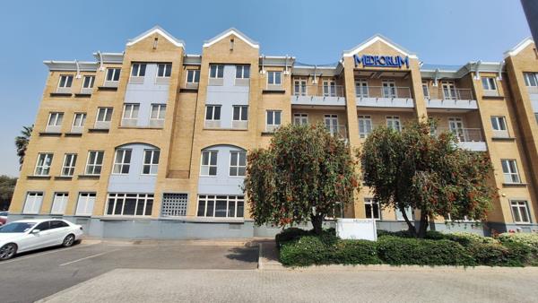 143  m² Commercial space