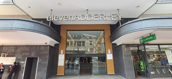 374  m² Office Space