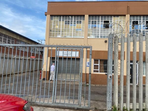 551  m² Industrial space