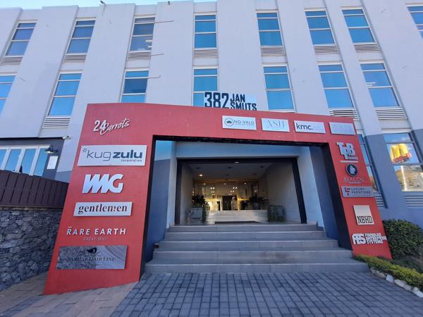 238  m² Commercial space