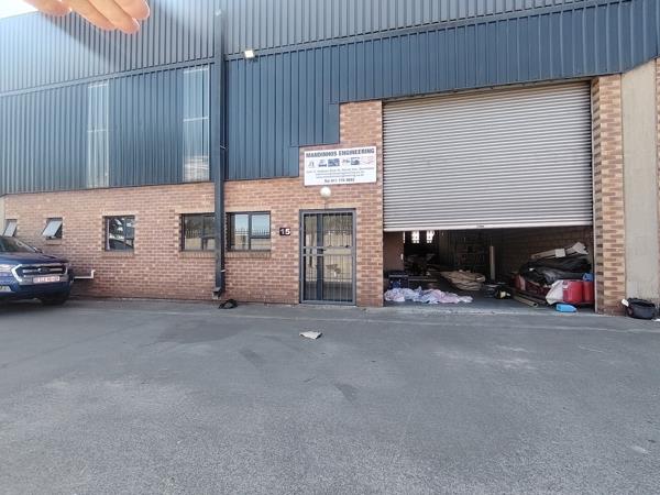 490  m² Industrial space