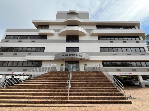 222  m² Commercial space