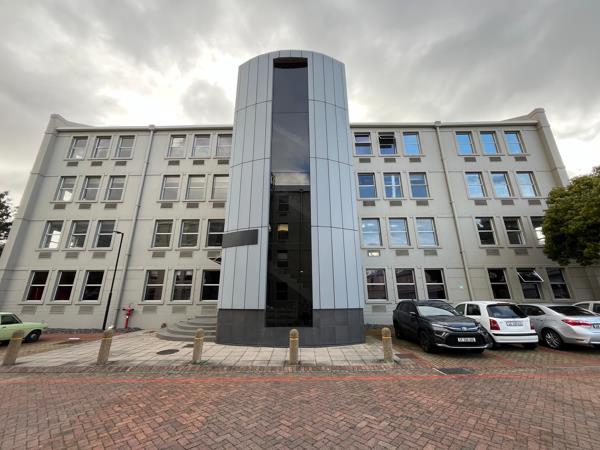 434  m² Commercial space