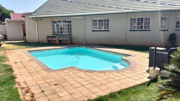 5 Bedroom House