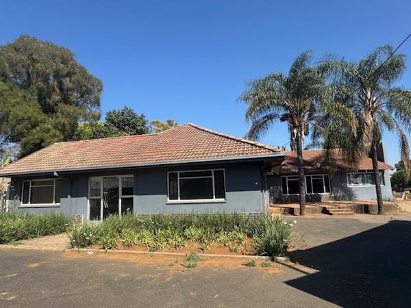 200  m² Commercial space