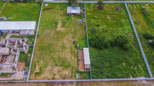 1 994 m² Land