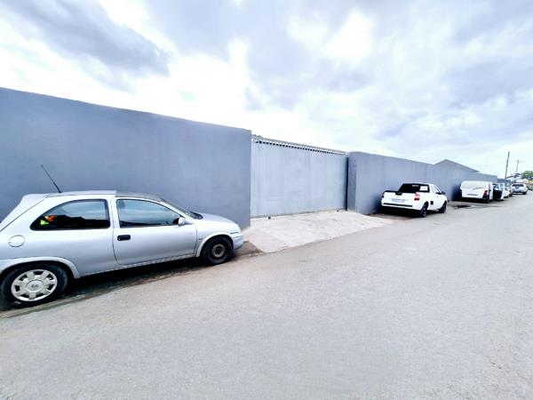 2 253  m² Commercial space