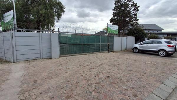 815  m² Industrial space