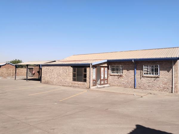 719  m² Industrial space