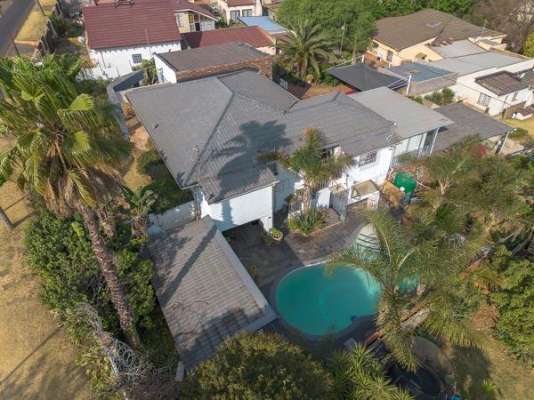 9 Bedroom House