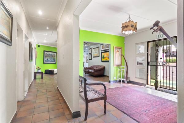 320  m² Commercial space