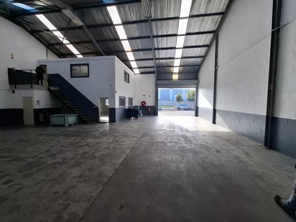 545  m² Industrial space