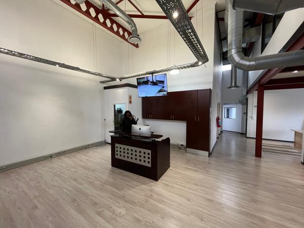 365  m² Commercial space