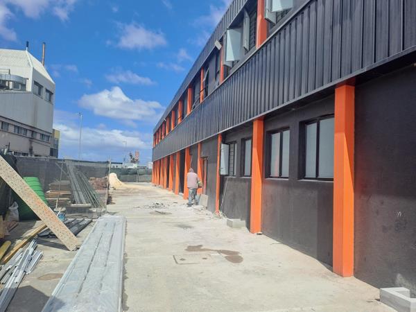 176  m² Industrial space