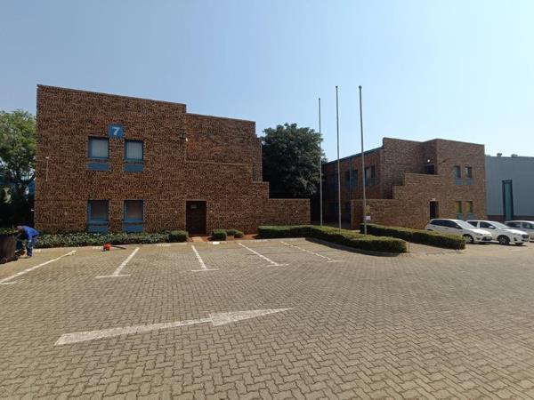 1 576  m² Industrial space